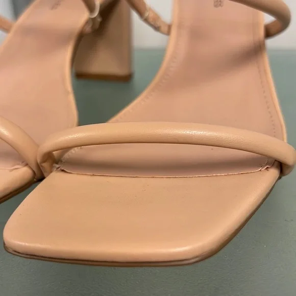 Sincerely Jules Nude Strappy Open Toe Block Heel sandals 10 - Picture 2 of 6